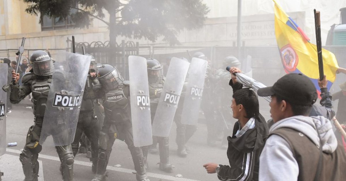 Colombia: Supporters of socialist President Gustavo Petro violently ...