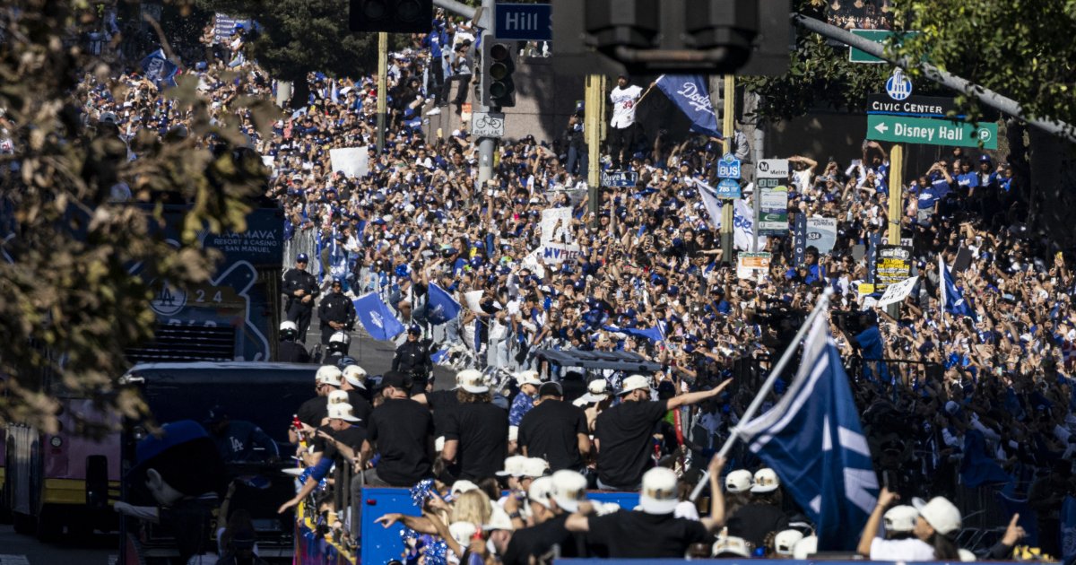 VIDEOS Dodgers celebrate World Series with huge parade in Los Angeles