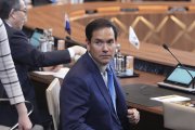 Marco Rubio en una reunión en la OTAN