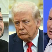 Esta combinación de imágenes creadas el 18 de marzo de 2025 muestra, de izquierda a derecha, al presidente de Ucrania, Volodymyr Zelensky, en el Despacho Oval de la Casa Blanca en Washington, DC, el 28 de febrero de 2025, al presidente estadounidense, Donald Trump, en el Despacho Oval de la Casa Blanca en Washington, DC, el 28 de febrero de 2025, y al presidente ruso, Vladimir Putin, en Moscú, el 18 de marzo de 2025. Trump y Putin acordaron el 18 de marzo de 2025 el cese de los ataques rusos contra objetivos energéticos ucranianos, pero no llegaron a un alto el fuego total en una esperada llamada telefónica. Los líderes estadounidense y ruso hablaron durante más de hora y media y ambos expresaron sus esperanzas de reparar las relaciones entre los países.