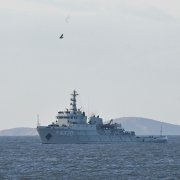 Un buque militar chino patrulla en la isla de Pingtan