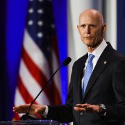 El senador Rick Scott.