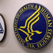 Logo de la FDA en Los Ángeles, California/ Patrick T. Fallon
