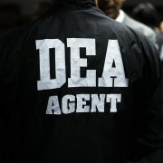 Un agente de la DEA asiste a una conferencia de prensa (Archivo)