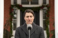 Justin Trudeau, primer ministro canadiense, fuera de Rideau Cottage en Ottawa