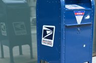 Un buzón del Servicio Postal de los Estados Unidos.