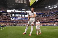 Harry Kane, figura inglesa, celebra su segundo gol ante Croacia