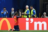 Lamine Yamal celebra su gol, el primero de su carrera en mundiales, este domingo 21 de junio.