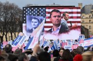 Imágenes de Charlie Kirk proyectadas en la Marcha por la Vida/ Martin Lelievre