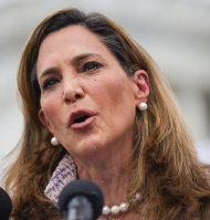 La representante María Elvira Salazar.