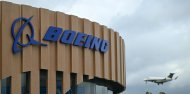 Logotipo en el stand de Boeing