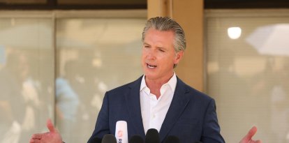 Newsom en Downey, California/ Patrick T. Fallon