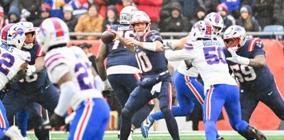 New England Patriots quarterback Drake Maye (10) throws a pass during the second half against the Buffalo Bills at Gillette Stadium, in Foxborough, Massachusetts.