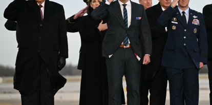 Donald Trump, Pete Hegseth y Dan Caine/ Andrew Caballero- Reynolds