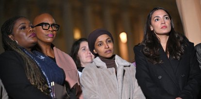 Las representantes demócratas Cori Bush, Ayanna Pressley, Ilhan Omar y Alexandria Ocasio-Cortez.