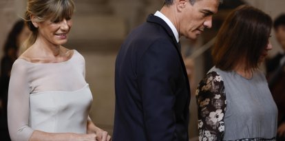 El presidente del Gobierno de España, Pedro Sánchez, y su esposa, Begoña Gómez.