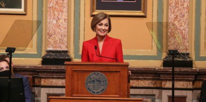 La gobernadora de Iowa Kim Reynolds.