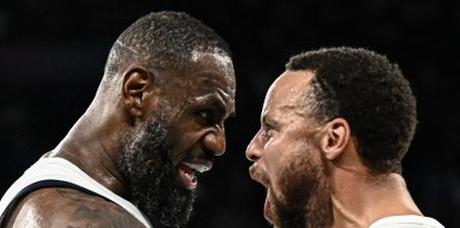 Stephen Curry y LeBron James celebran la clasificación a la final
