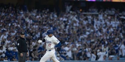 Shohei Ohtani, tras batear un jonrón solitario