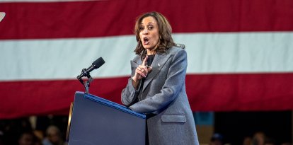 Elecciones Presidenciales 2024 | Kamala grita durante un acto de campaña en Atlanta (Georgia)