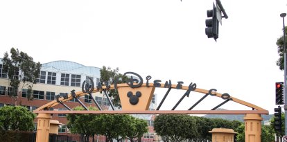 Vista exterior de los Estudios Walt Disney (sede del conglomerado mediático The Walt Disney Company) en Burbank.