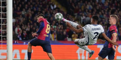 Denzel Dumfries, carrilero del Inter, marcado el segundo gol ante el Barcelona
