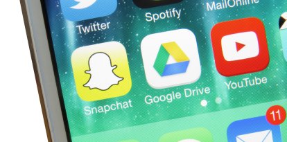 Usuario accediendo a Google Drive para gestionar sus archivos en la nube