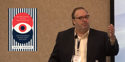 Daniel J. Mahoney durante una conferencia