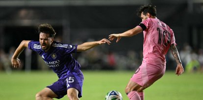 Joran Gerbet reacciona con dolor junto al delantero argentino del Inter Miami