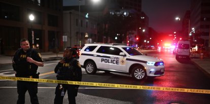 Agentes del FBI acordonaron el lugar de los hechos frente al Museo Judío de la Capital