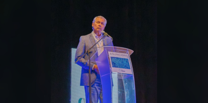 Orlando Salazar, CEO de VOZ, durante el Foro Madrid en Asunción, Paraguay