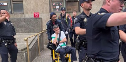 Dos oficiales apuñalados en un juzgado de Manhattan