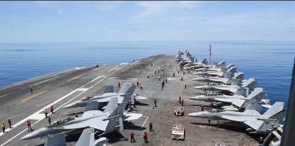 USS_NIMITZ
