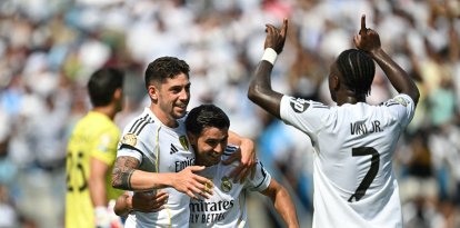 El Real Madrid celebra su triunfo ante el Pachuca mexicano