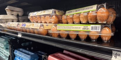 Cajas de huevos en un Walmart de Houston (Texas)