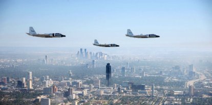 Tres aviones WB-57