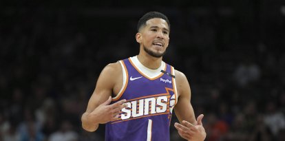 Devin Booker, durante un partido con los Phoenix Suns