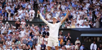 Jannik Sinner celebra su primer victoria de Wimbledon