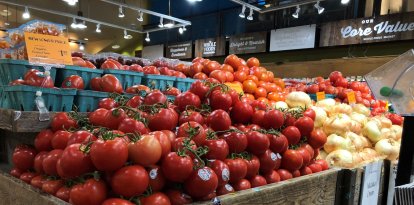 Tomates mexicanos y de otras regiones, en venta en Washington