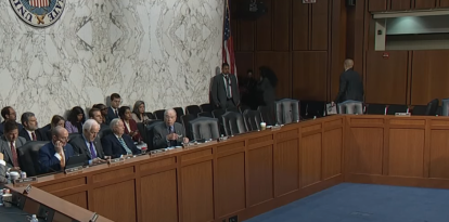 Cory Booker abandona el Comité Judicial del Senado
