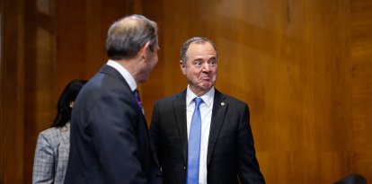 Schiff en el Senado/ Ting Shen