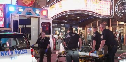 Captura de pantalla de la escena del crimen de un tiroteo en Tiroteo en Times Square el sábado 09/08