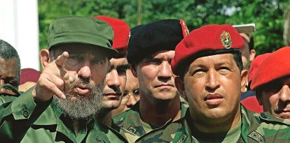 (Archivo) Fidel Castro y Hugo Chávez en el 2006 en Venezuela