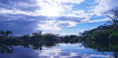 Atardecer en la Amazonía ecuatoriana