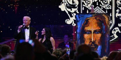 El presidente Donald Trump junto a la artista cristiana de velocidad Vanessa Horabuena