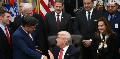 Trump y Mike Johnson en el Salón Oval/ Brendan Smialowski