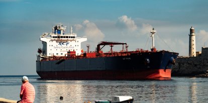 El petrolero de bandera liberiana SCF PRIME llega a la bahía de La Habana (Archivo)