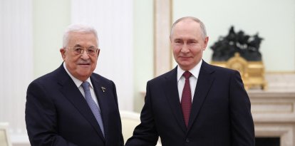 Mahmoud Abbas junto a Vladimir Putin en Moscú/ Ramil Sitdikov