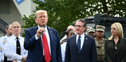Donald Trump junto a Doug Burgum en Washington DC/ Mandel Ngan