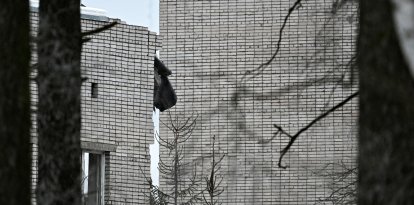 Vista del lugar donde se derrumbó el edificio de la policía militar en los terrenos de una base militar en Sertolovo